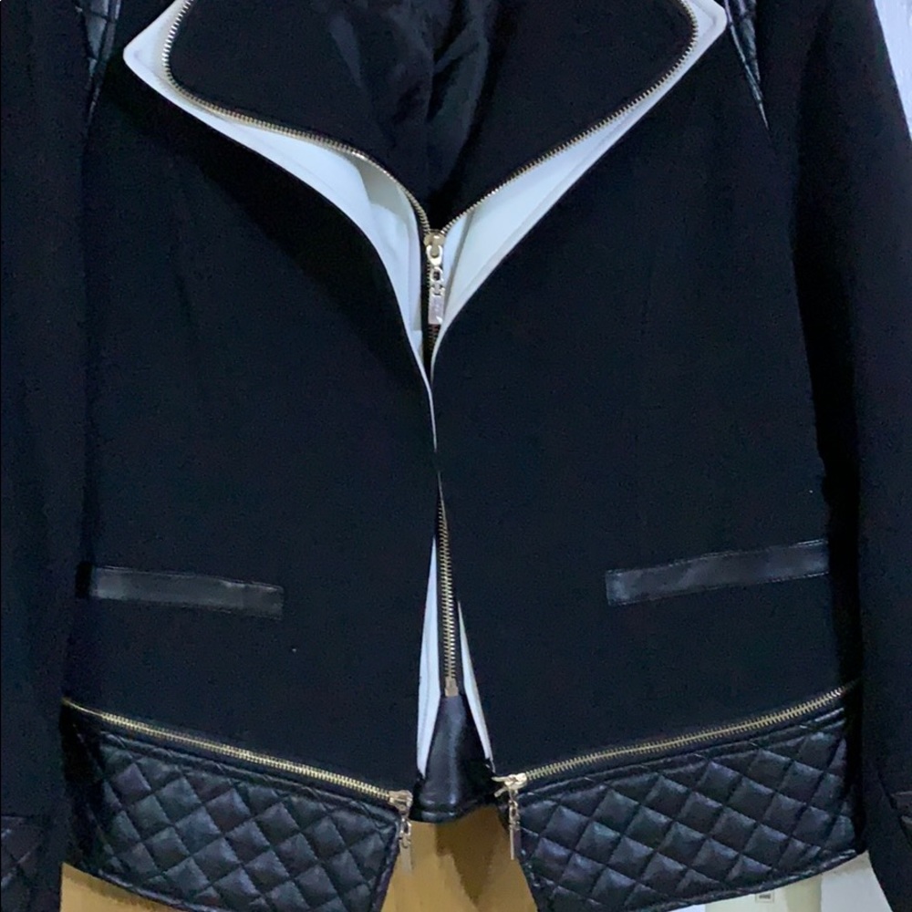 Black jacket - Picture 2 of 8